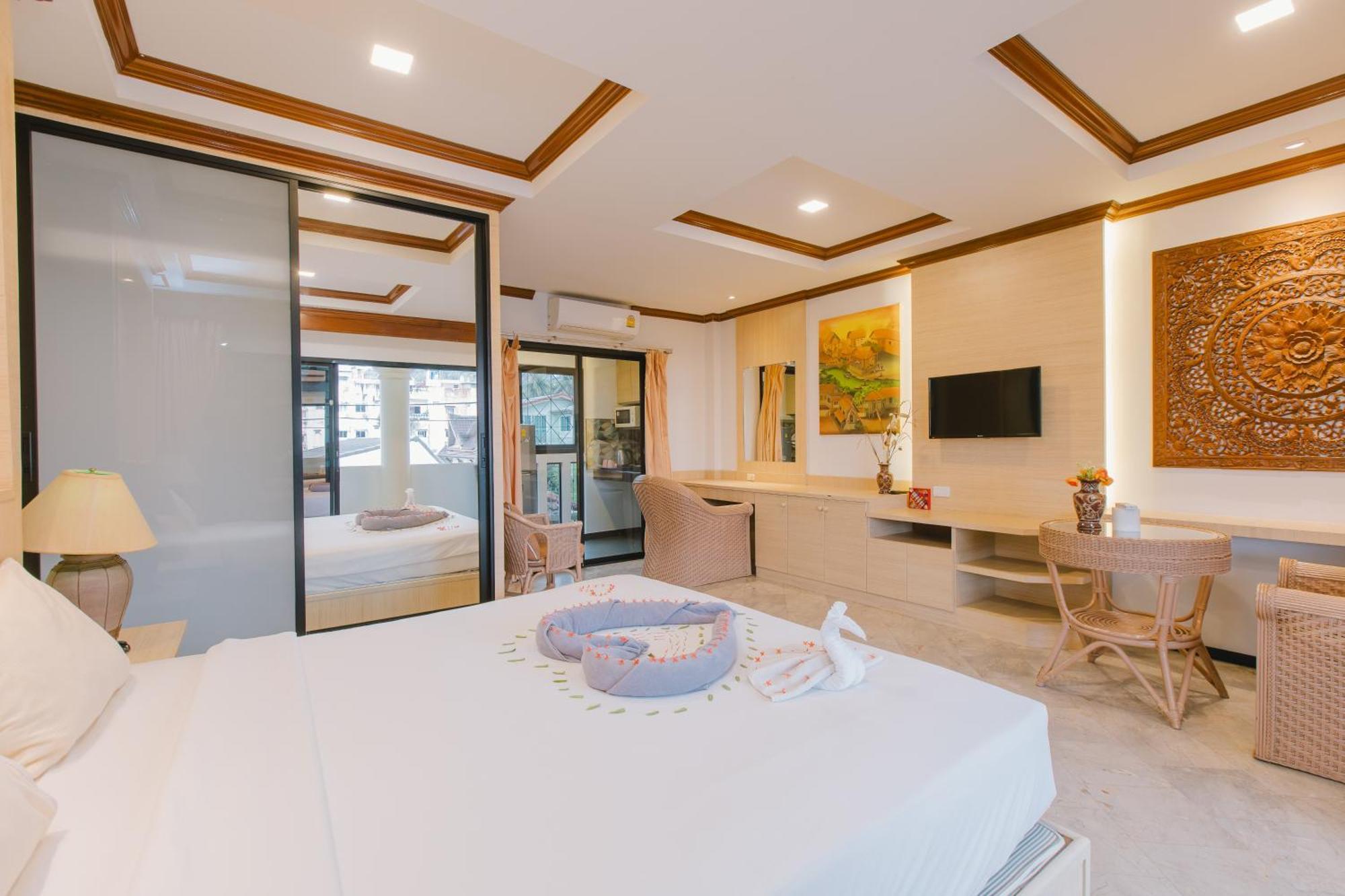 Royal Prince Residence Patong Exterior foto